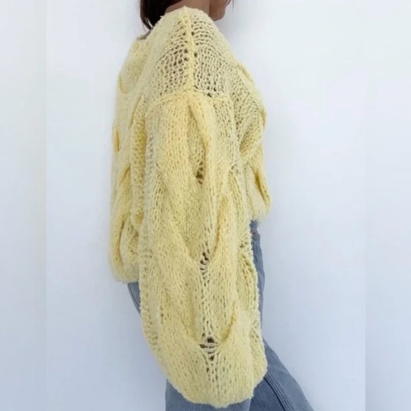 Rumored Soft Yellow Nonna Chunky Crew Neck Sweater - Picture 10 of 12